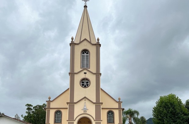 Igreja Evangélica de Confissão Luterana no Brasil, Arroio Bonito, datada de 1876.  Créditos Jacson Hartmann